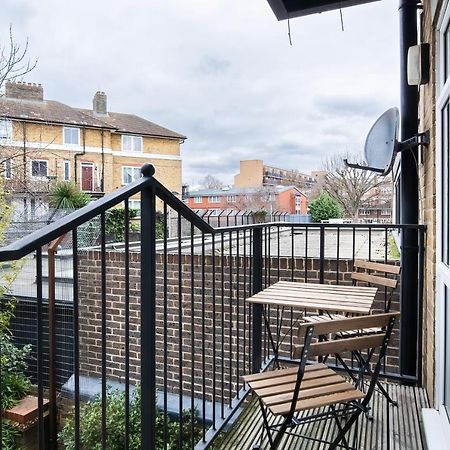 Chic 3 Bed Apartment Near London Bridge With Balcony Buitenkant foto