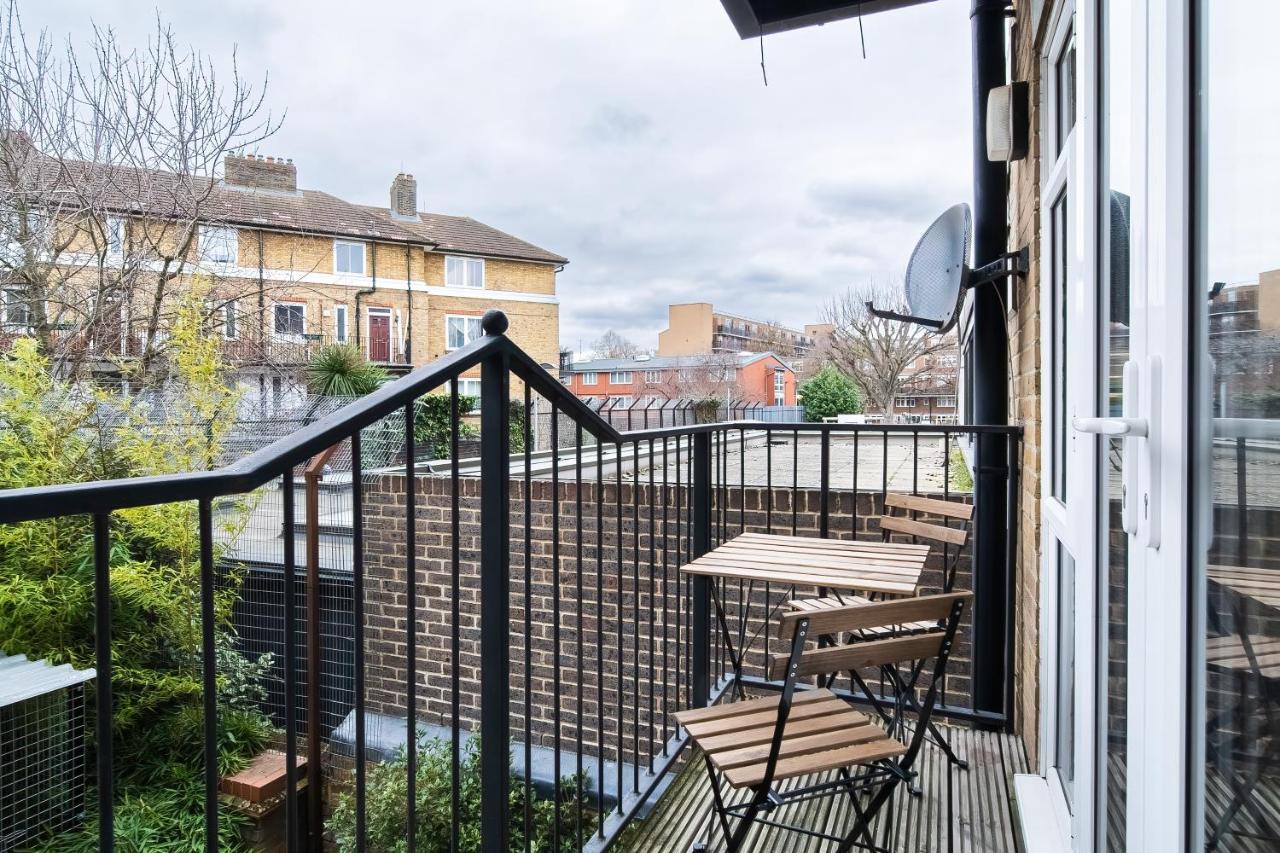 Chic 3 Bed Apartment Near London Bridge With Balcony Buitenkant foto