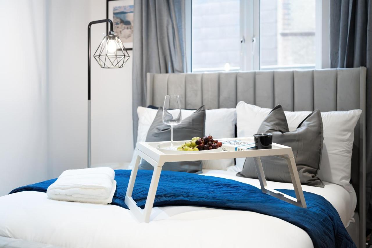 Chic 3 Bed Apartment Near London Bridge With Balcony Buitenkant foto